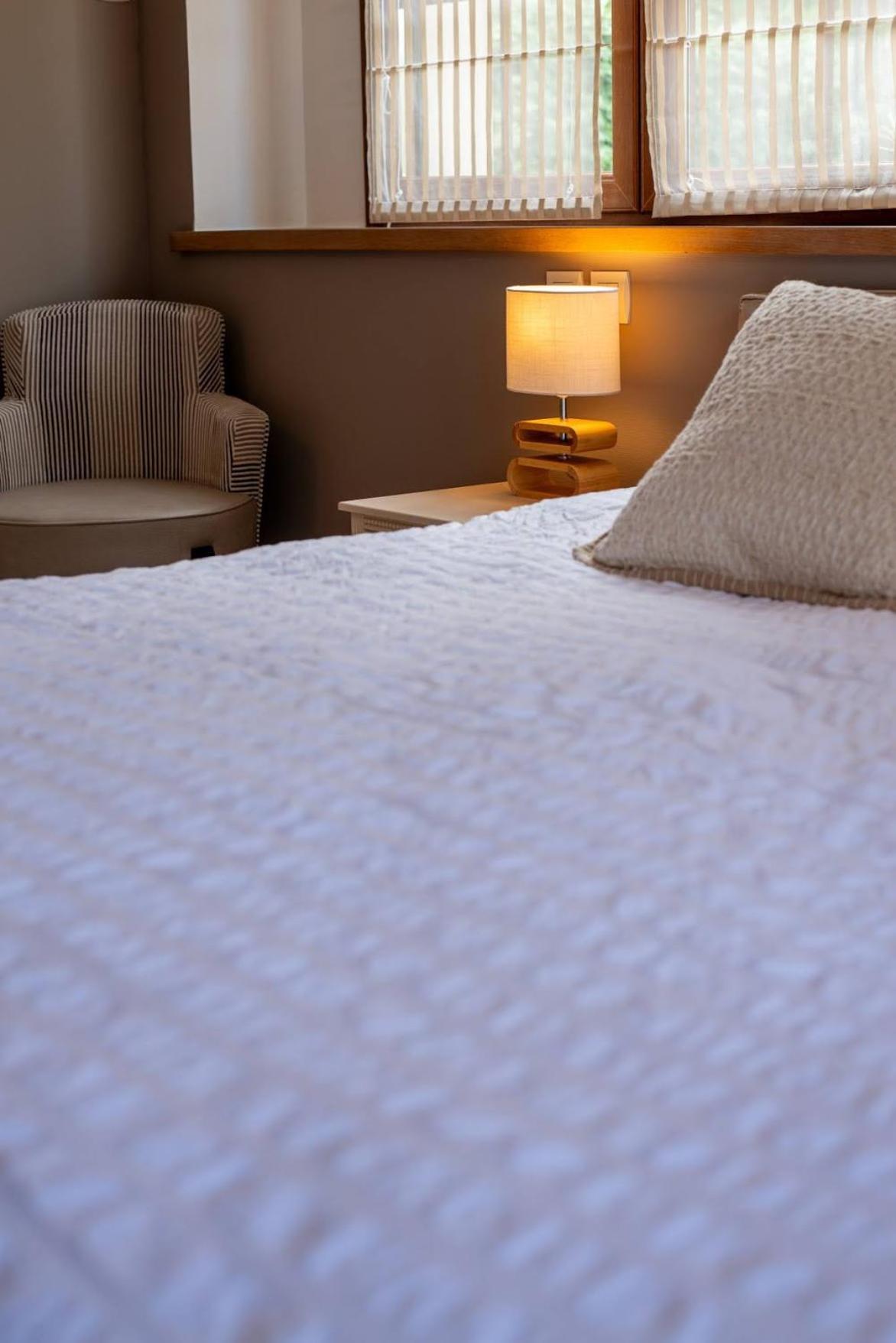 Sechex Nous Hotell Margencel Eksteriør bilde
